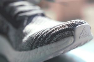 Adidas produce scarpe in plastica riciclata